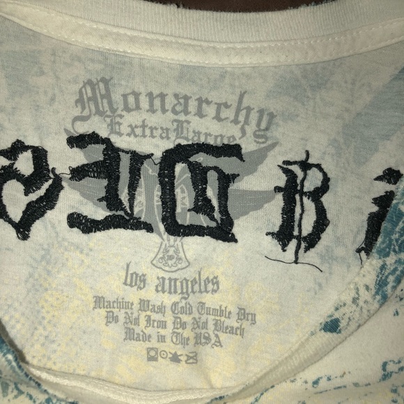 Monarchy - Picture 3 of 5